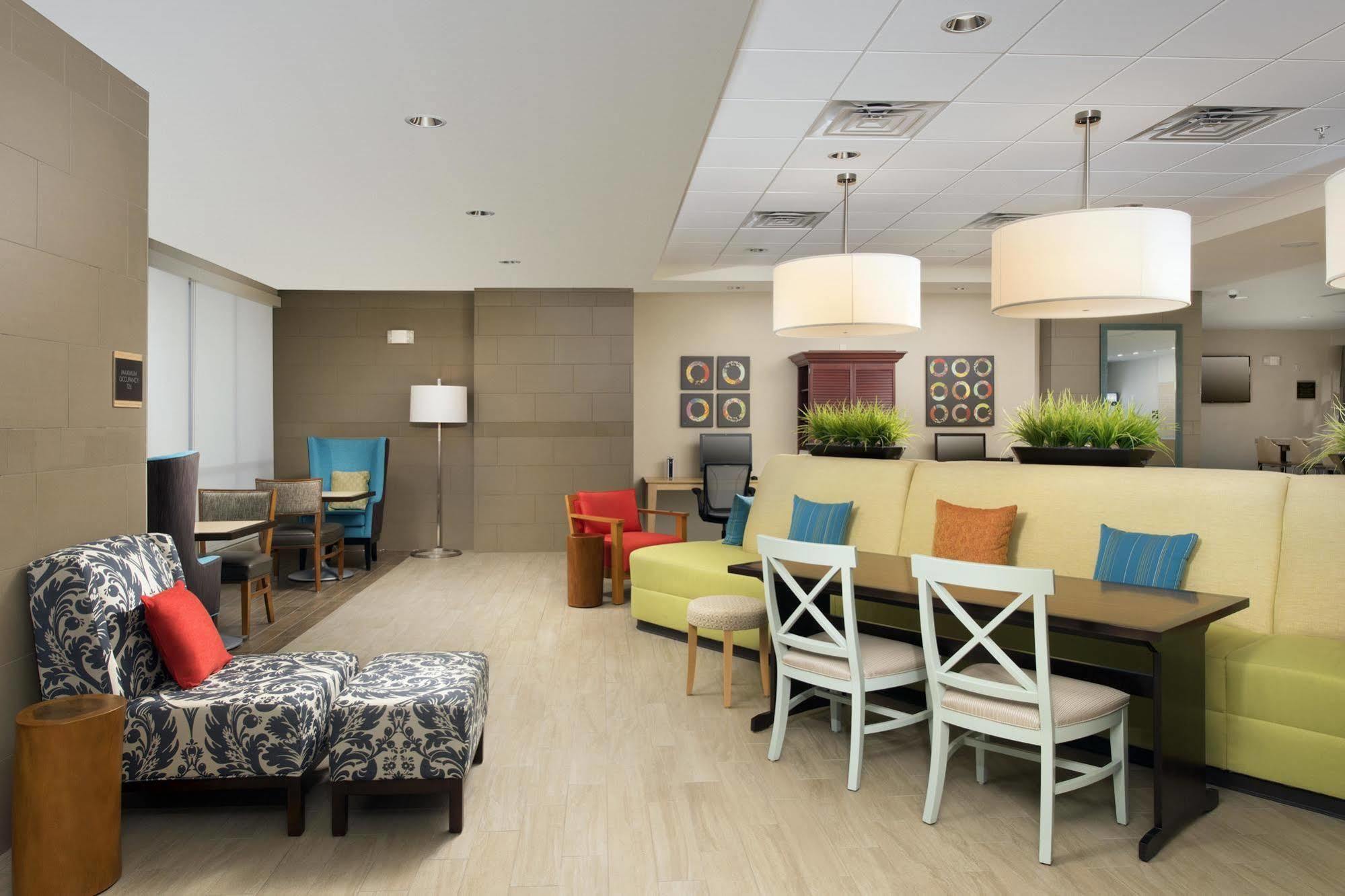 Home2 Suites By Hilton Denver International Airport Eksteriør billede